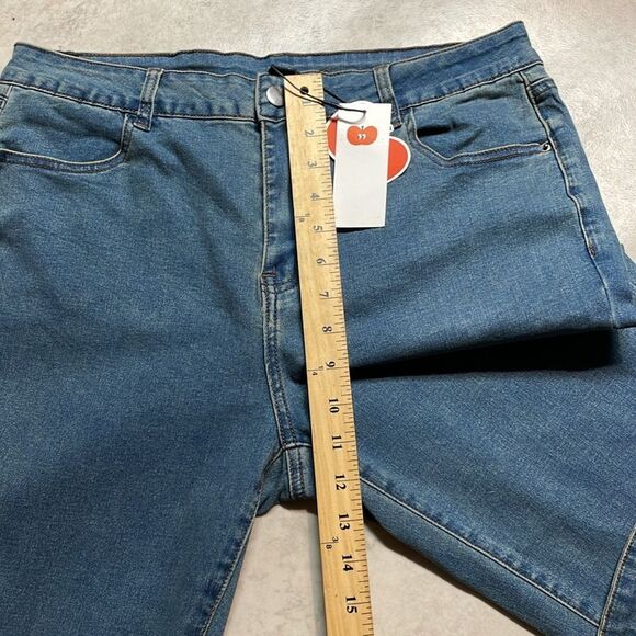 Cider Demin women’s flare denim jeans. Size XL. NWT - Picture 7 of 8